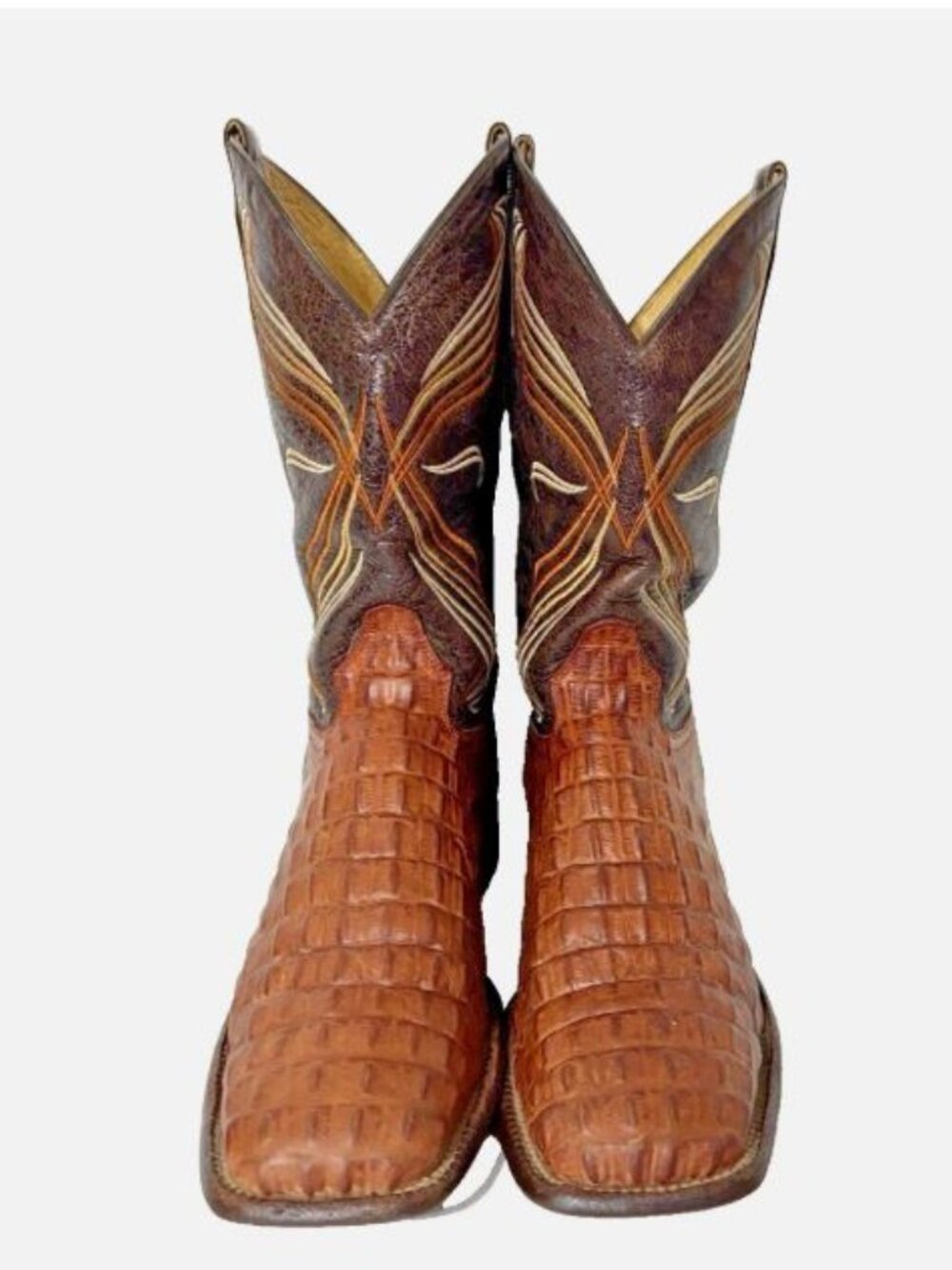 Cavenders - Mens Cognac Hornback Boots, size 13 US mens, color brown.